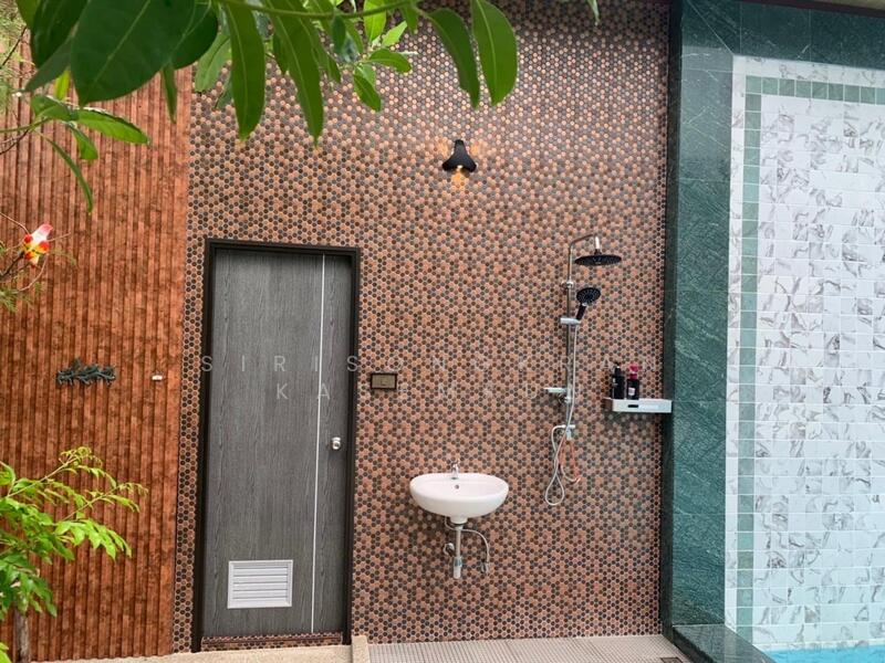 ให้เช่า - บ้าน 6-ห้องนอน, ชลบุรี