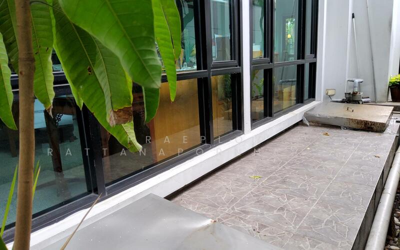 ขาย - อาคาร 5 ชั้น สวย เหมาะสำหรับดูแลผู้สูงอายุ, กรุงเทพ