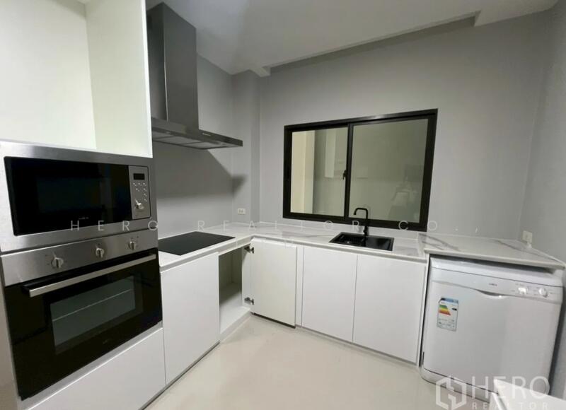 For Sale Detached House, Bang Phli, Samut Prakan hre00076, Samut Prakan, Rachathewa, Bang Plee, Samut Prakan, 4 Bedrooms, 222 sqm, Single Detached House For Sale, by Hero Realtor Co., Ltd., 500106285 - DDproperty.com