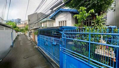 ขาย - บ้านเดี่ยว 2 ชั้น ในซอยสุขุมวิท 65 ใกล้ BTS เอกมัย, กรุงเทพ