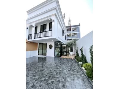 ขาย - บ้านทาวน์โฮม ลาดพร้าว 93, กรุงเทพ