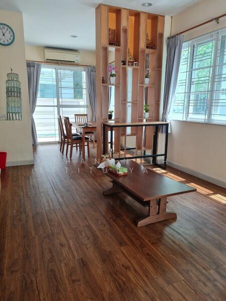 ให้เช่า - บ้าน 2-ห้องนอน, กรุงเทพ