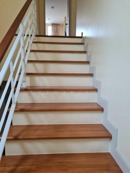 ให้เช่า - บ้าน 2-ห้องนอน, กรุงเทพ