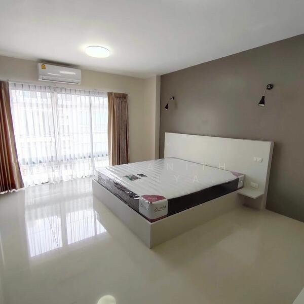 ให้เช่า - LiveIn @ P-Park Residence (Onnut- Suvarnabhumi) : พี พาร์คเรสซิเดนซ์ (อ่อนนุช-สุวรรณภูมิ), กรุงเทพ