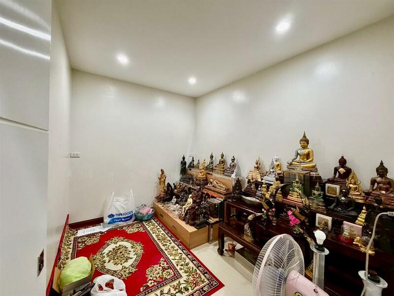 Otthit 1 : หมู่บ้านโอษธิศ 1, กรุงเทพ, ถนนลาดพร้าววังหิน, ลาดพร้าว, ลาดพร้าว, กรุงเทพ, 250 ตร.ม., บ้านเดี่ยว ขาย, โดย คุณ วนิดา ศิริสุขชัยวุฒิ (ดา), 500106910 - DDproperty.com