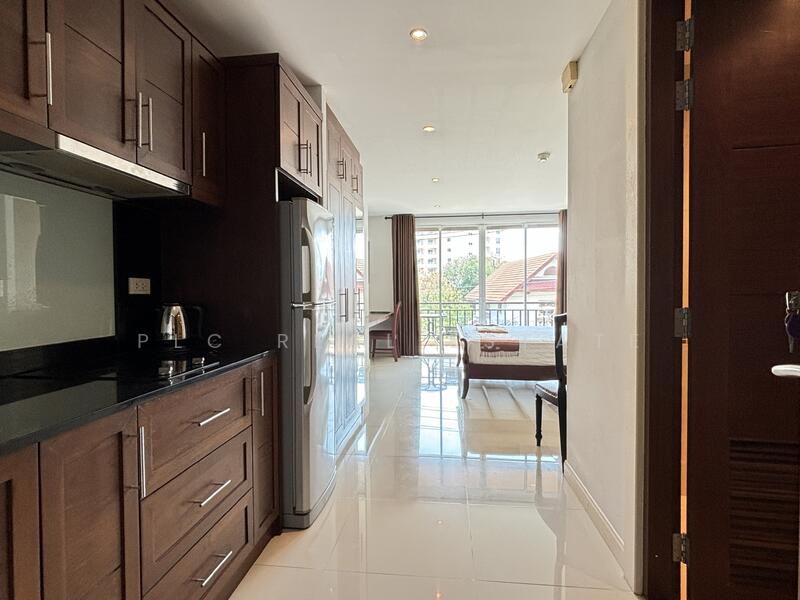 For Sale - Jomtien Beach Condo, Chon Buri (Pattaya)