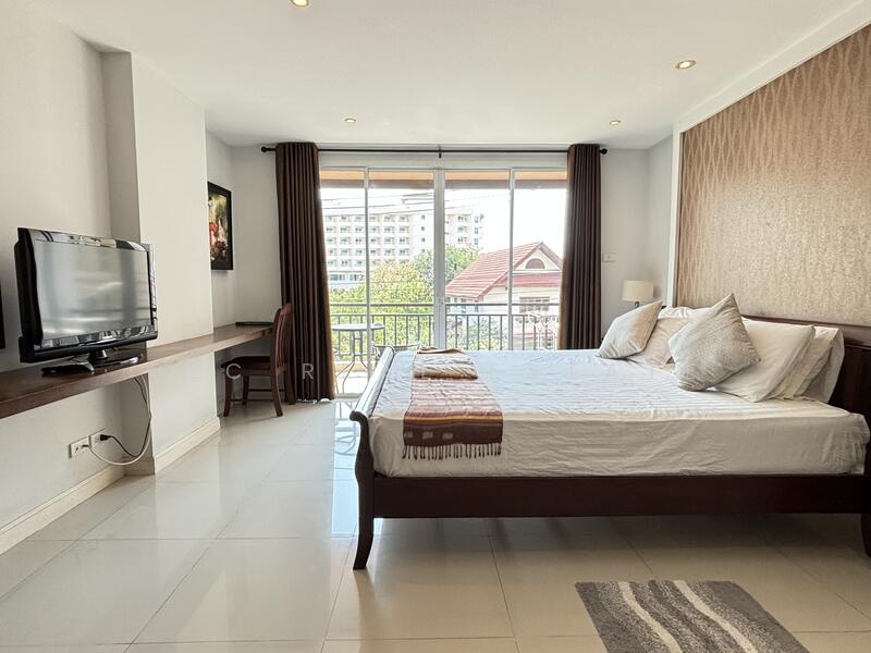For Sale - Jomtien Beach Condo, Chon Buri (Pattaya)