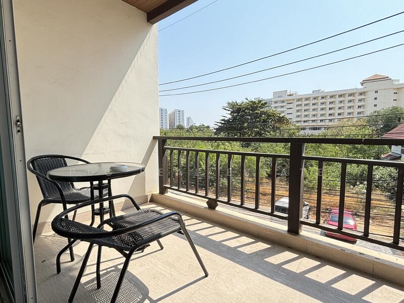 For Sale - Jomtien Beach Condo, Chon Buri (Pattaya)