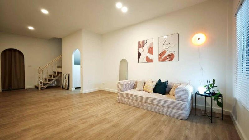 ให้เช่า - ทาวน์โฮม 2 ชั้น โชคชัย 4, กรุงเทพ