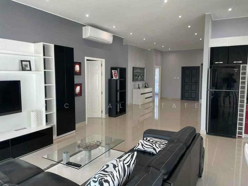 4 Bedroom Pool Villa for Sale in Huay Yai, East Pattaya, Chon Buri (Pattaya), Huai Yai, Bang Lamung (Pattaya), Chon Buri (Pattaya), 4 Bedrooms, 350 sqm, Villa For Sale, by PLC Real Estate, 500106980 - DDproperty.com