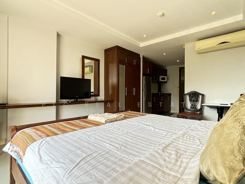 ขาย - Jomtien Beach Penthouses : จอมเทียน บีช เพ้นเฮ้าส์ คอนโดมิเนียม, ชลบุรี