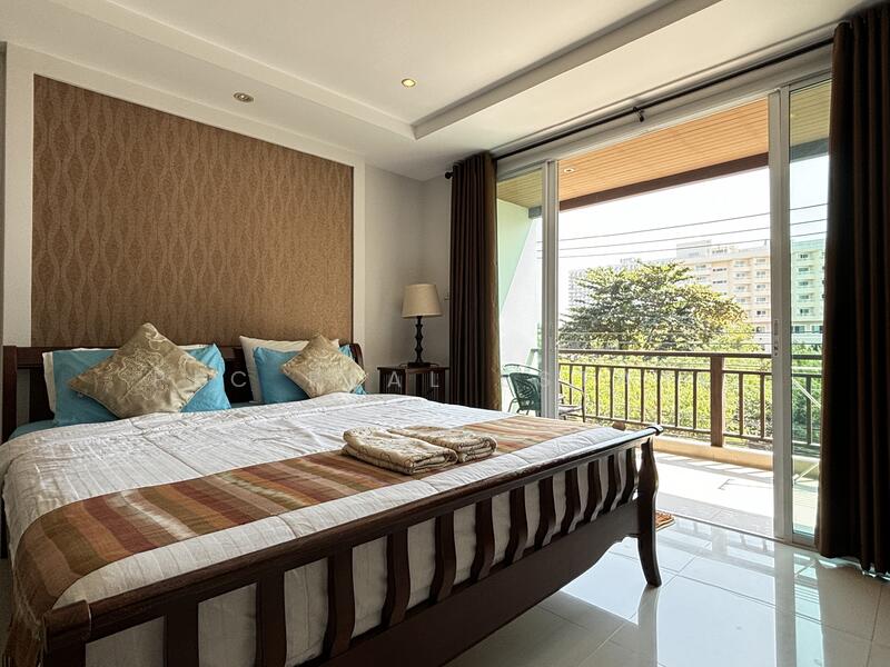 ขาย - Jomtien Beach Penthouses : จอมเทียน บีช เพ้นเฮ้าส์ คอนโดมิเนียม, ชลบุรี