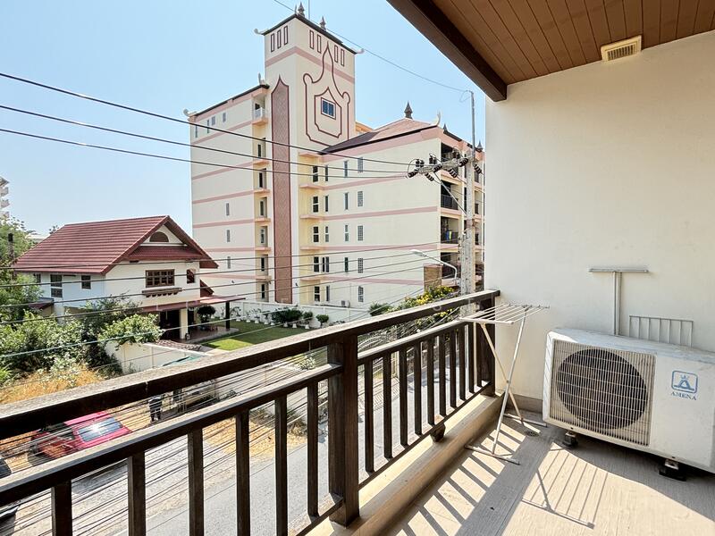 ขาย - Jomtien Beach Penthouses : จอมเทียน บีช เพ้นเฮ้าส์ คอนโดมิเนียม, ชลบุรี