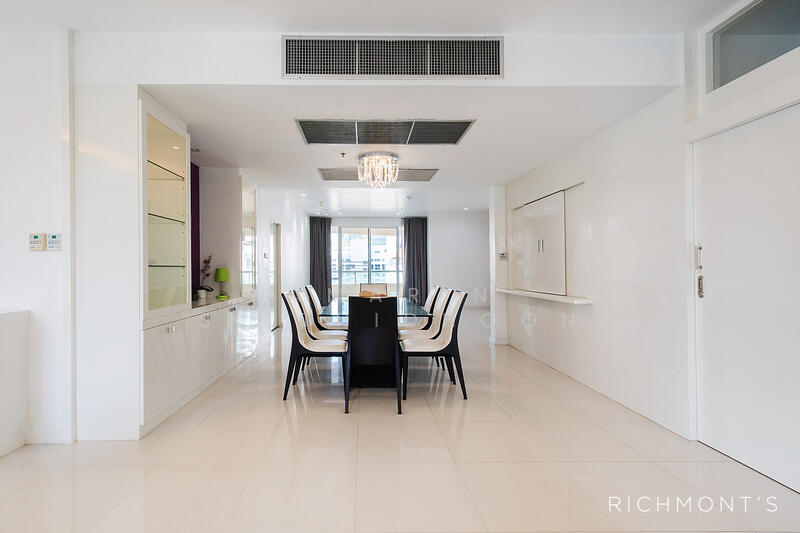 Sukhumvit City Resort, Bangkok, 51 Soi Sukhumvit 11, Khlongtoei Nua, Watthana, Bangkok, 4 Bedrooms, 357 sqm, Condo For Sale, by Amarin Sitthidhoon, 500107181 - DDproperty.com