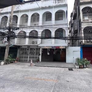 ขาย - ตึกโฮมออฟฟิศ 4 ชั้น ใกล้ MRT-พระรามเก้า, กรุงเทพ