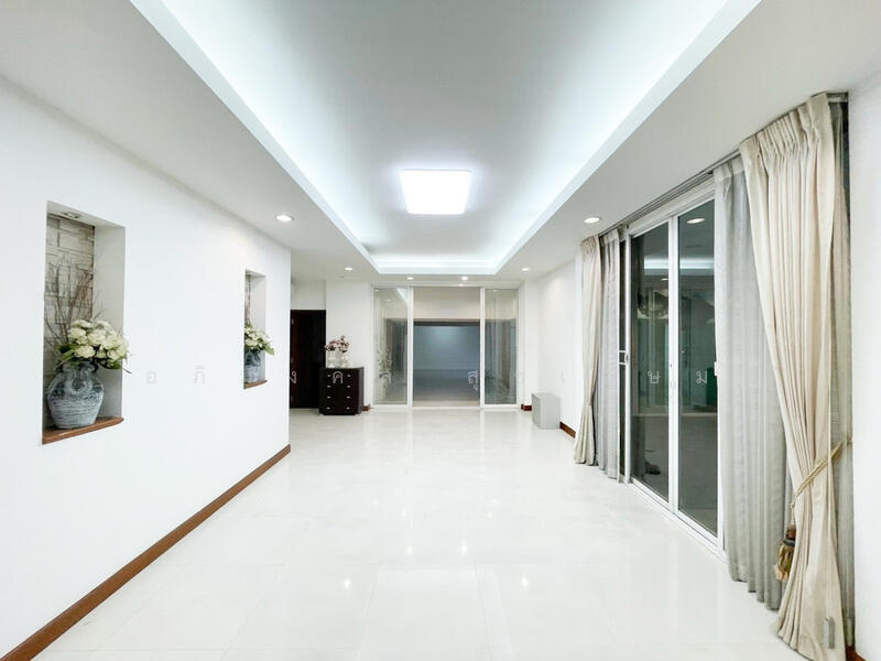 For Sale - Moobaan Seri 4 Rama 9, Bangkok