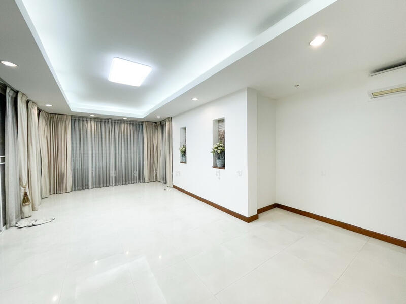 For Sale - Moobaan Seri 4 Rama 9, Bangkok