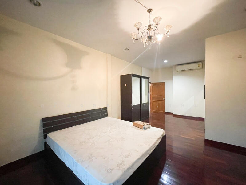 ขาย - Moobaan Seri 4 Rama 9 : หมู่บ้าน เสรี 4 พระราม 9, กรุงเทพ