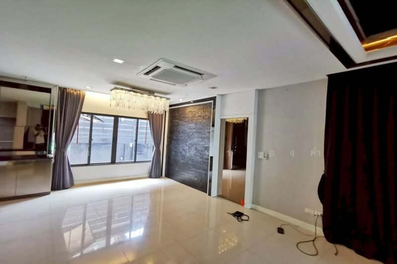 Burasiri Phaholyotin-Saimai, Bangkok, Sai Mai Road, Sai Mai, Sai Mai, Bangkok, 3 Bedrooms, 233 sqm, Single Detached House For Sale, by สง่าชัย ไทรทองคำ, 500107812 - DDproperty.com