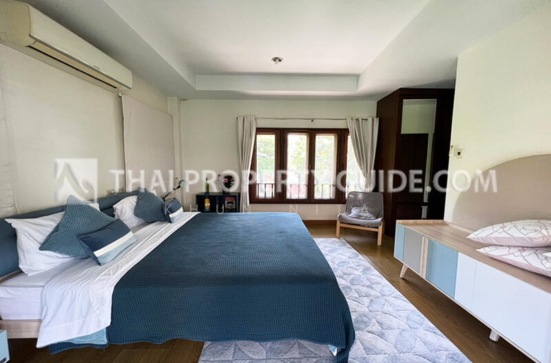 For Rent - House with Private Pool Ekamai, Bangkok