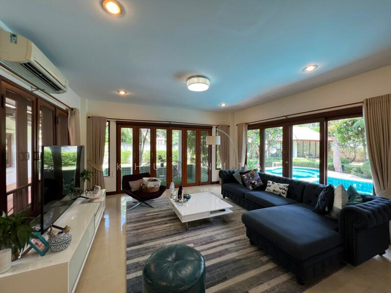 House with Private Pool Ekamai, Bangkok, Khong Tan, Khlong Toei, Bangkok, 4 Bedrooms, 500 sqm, Single Detached House For Rent, by Khun Nita, 500107828 - DDproperty.com