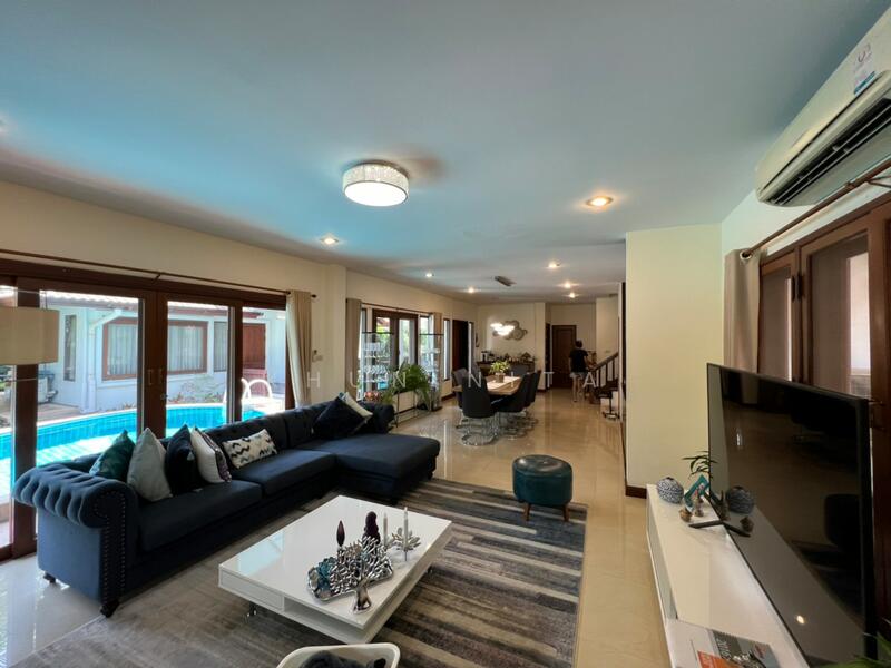 House with Private Pool Ekamai, Bangkok, Khong Tan, Khlong Toei, Bangkok, 4 Bedrooms, 500 sqm, Single Detached House For Rent, by Khun Nita, 500107828 - DDproperty.com