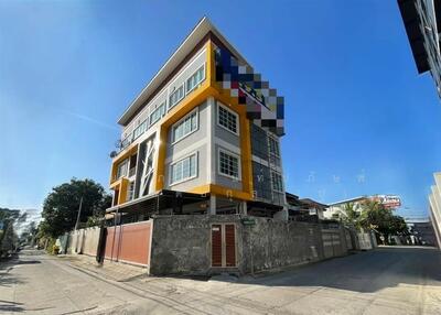 ขาย - โฮมออฟฟิศ 4 ชั้น 69.2 ตร.ว. หมู่บ้านสวัสดิการทหารบก แจ้งวัฒนะ5/2, นนทบุรี