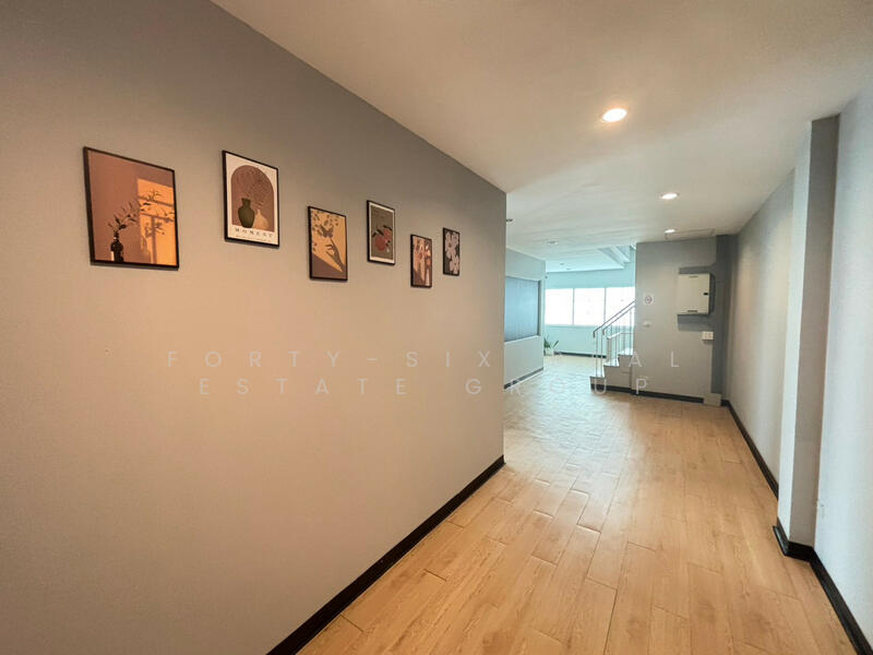 ให้เช่า - ให้เช่า อาคารพาณิชย์ ทำเลดีมาก ตรงข้ามมหาลัยฯ ธุรกิจบัณฑิตย์, กรุงเทพ