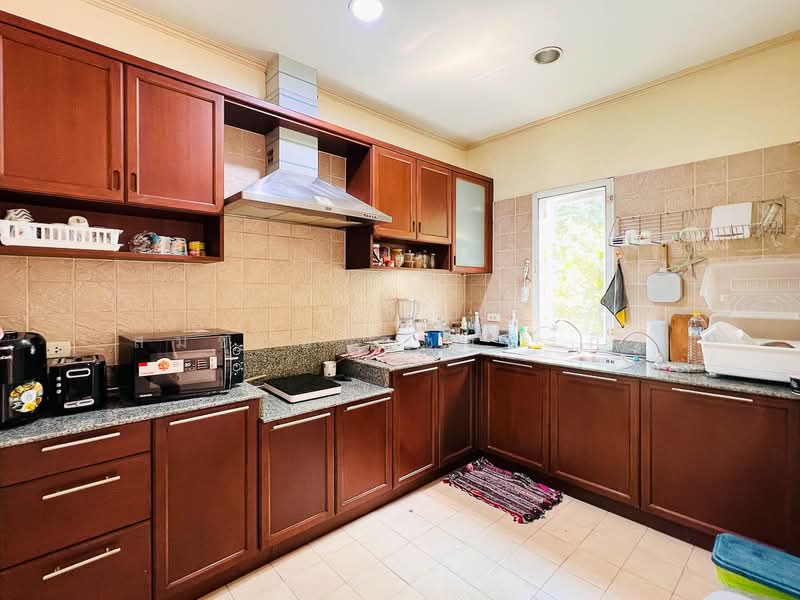 Pattra Ramkhamhaeng 76, Bangkok, รามคำแหง 76, Hua Mak, Bang Kapi, Bangkok, 4 Bedrooms, 250 sqm, Single Detached House For Rent, by Somchai Ruechajirakit, 500108354 - DDproperty.com