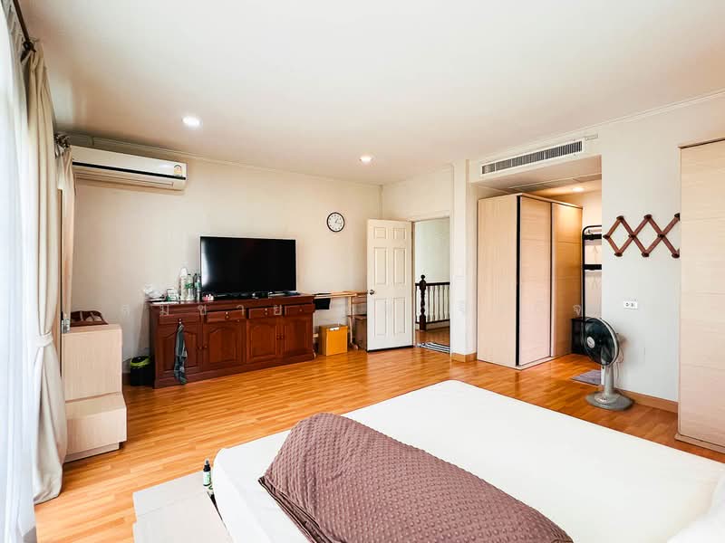 Pattra Ramkhamhaeng 76, Bangkok, รามคำแหง 76, Hua Mak, Bang Kapi, Bangkok, 4 Bedrooms, 250 sqm, Single Detached House For Rent, by Somchai Ruechajirakit, 500108354 - DDproperty.com