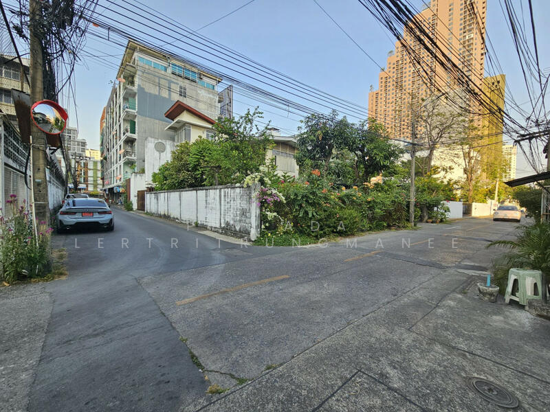 ที่ดินพร้อมสิ่งปลูกสร้าง ซอยลาดพร้าว 8, กรุงเทพ, จอมพล, จตุจักร, กรุงเทพ, 768 ตร.ม., ที่ดิน ขาย, โดย Pimlada Lertritrungmanee, 500108374 - DDproperty.com