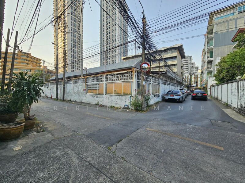 ที่ดินพร้อมสิ่งปลูกสร้าง ซอยลาดพร้าว 8, Bangkok, Jom Phon, Chatuchak, Bangkok, , 768 sqm, Land For Sale, by Pimlada Lertritrungmanee, 500108374 - DDproperty.com