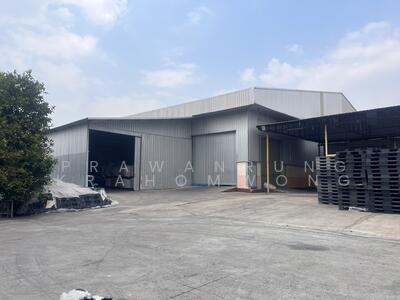 ขาย - ขายที่ดินพร้อมสิ่งปลูกสร้าง พื้นที่ขนาด 5ไร่ ผังสีเหลือง พร้อมใบอนุญาต รง.4 ประเภท 53 และ 105 เขาไ, ชลบุรี