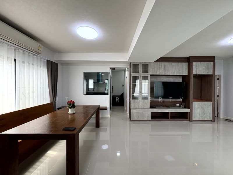 Mantana Bangna Km.7, Samut Prakan, 68 Bangna-Trad Road, Bang Kaeo, Bang Plee, Samut Prakan, 4 Bedrooms, 179 sqm, Single Detached House For Rent, by Nutty Property, 500108581 - DDproperty.com