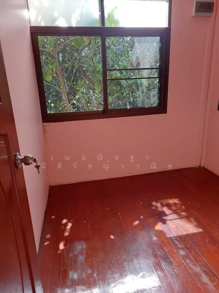 For Rent - ให้เช่าตึกลาดพร้าว ใกล้เซ็นทรัลอีสต์วิลล์ ตึก2ชั้น 4นอน 1น้ำ 1ห้องโถงใหญ่ ทำเลดีมาก, Bangkok