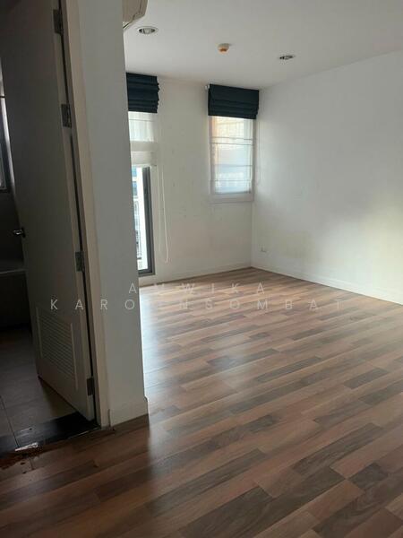 For Sale - Silk Sanampao condominium, Bangkok