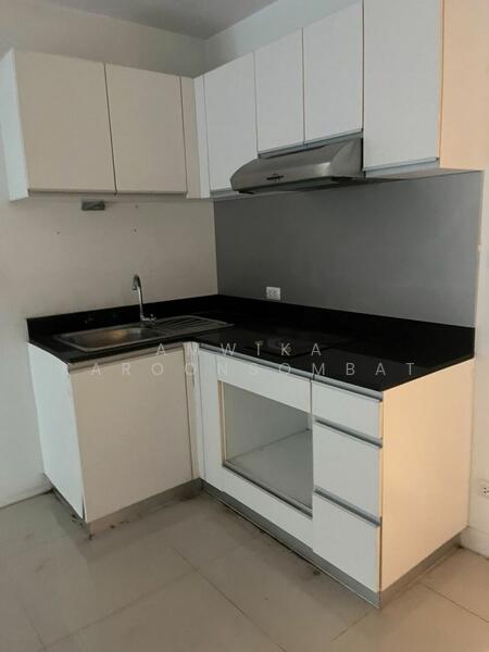 For Sale - Silk Sanampao condominium, Bangkok