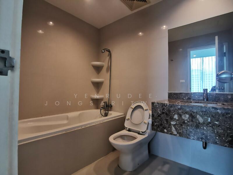 For Rent - Chamchuri Square Residence, Bangkok