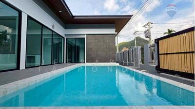 ขาย - New Modern Villa for Sale in aonang, Krabi, กระบี่