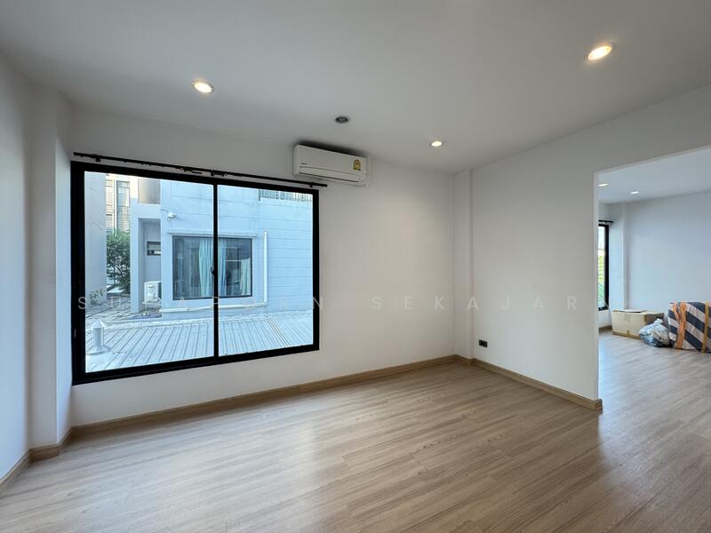 ให้เช่า - Haus Clover Chaengwattana-Ratchaphruek : เฮ้าส์ โคลเวอร์ แจ้งวัฒนะ - ราชพฤกษ์, นนทบุรี