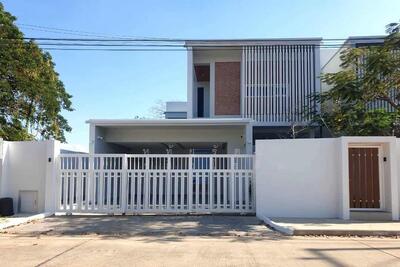 ขาย - บ้านเดี่ยว 2 ชั้น สไตล์โมเดิร์นมินิมอล โครงการเชียงใหม่วิวดอย อ.หางดง เชียงใหม่, เชียงใหม่