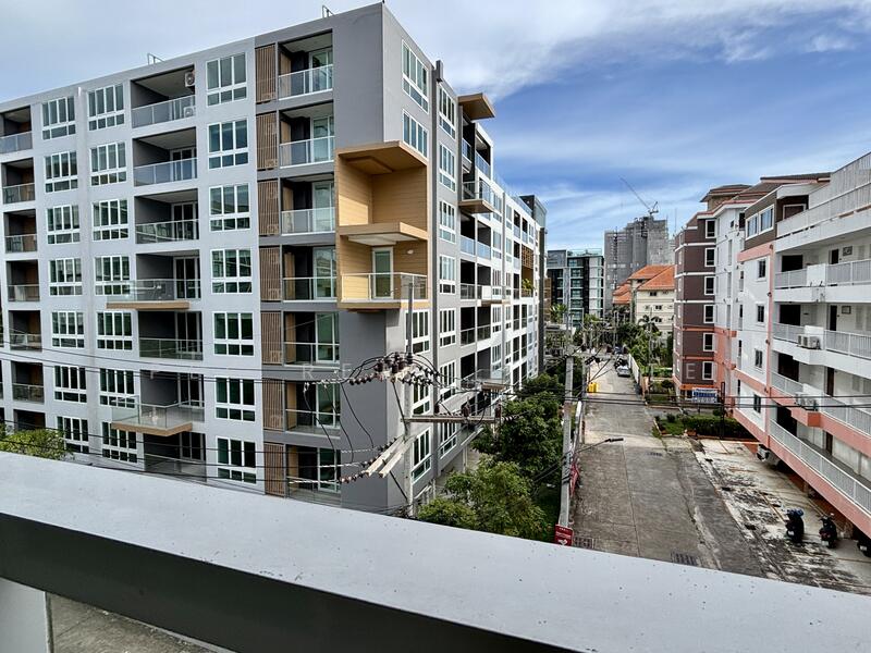 Siam Oriental Garden 2, Chon Buri (Pattaya), Phra Tamnak Road, Na Kloe, Bang Lamung (Pattaya), Chon Buri (Pattaya), 1 Bedroom, 42 sqm, Condo For Sale, by PLC Real Estate, 500108895 - DDproperty.com