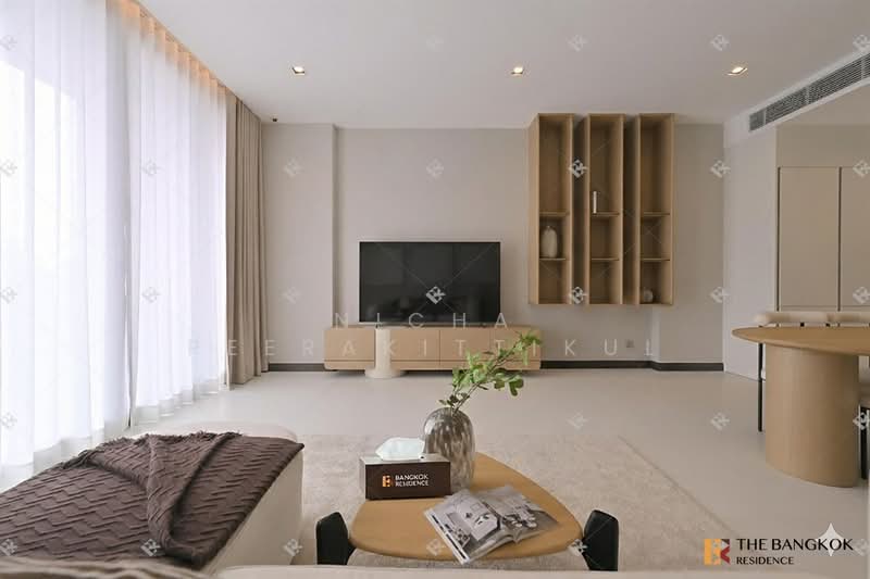 Q1 Sukhumvit, Bangkok, 1 Sukhumvit Road, Khlong Toei, Khlong Toei, Bangkok, 2 Bedrooms, 108 sqm, Condo For Rent, by Nicha Peerakittikul, 500108994 - DDproperty.com