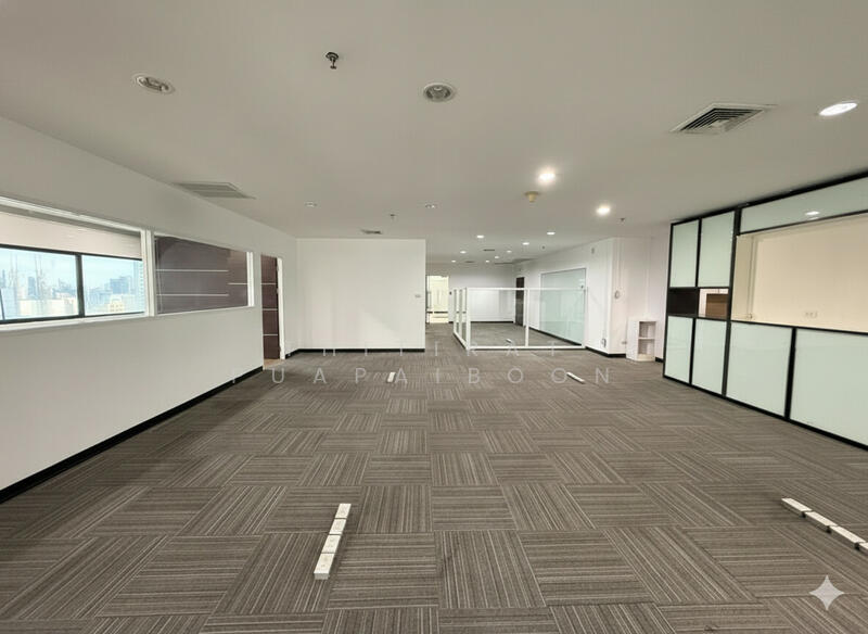 For Sale - Office Space For Sale Ratchadaphisek Road, Bangkok