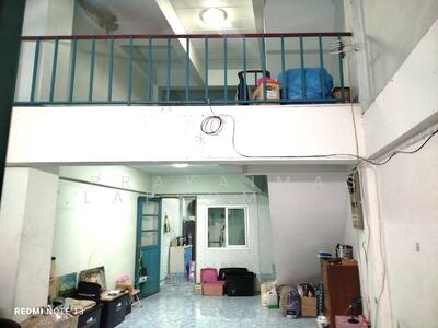 ขาย - ขายและให้เช่า บ้านทาวน์โฮม 3 ชั้นครึ่ง 1 คูหา ซอยพุทธบูชา39 ตกแต่งพร้อมเข้าอยู่ได้ เพดานสูงโปร่งสบาย, กรุงเทพ