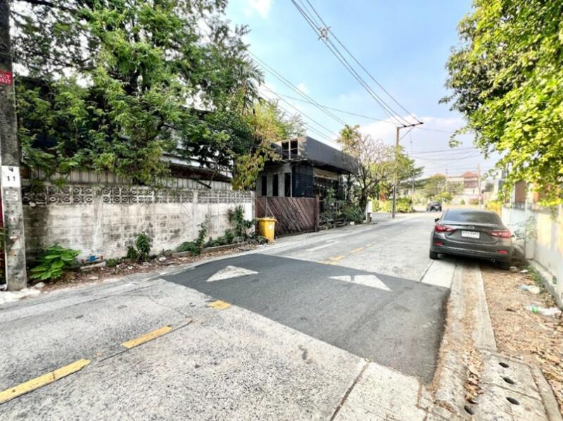 For Sale - พลาดแล้วหาไม่ได้อีกนาน ขายที่ดินติดถนนเกษตรนวมินทร์ (ประเสริฐมนูกิจ 22) ใกล้ทางด่วนฉลองรัช, Bangkok