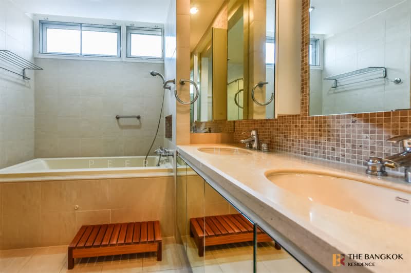 The Royal Saladaeng, Bangkok, 79 Saladaeng Road, Silom, Bang Rak, Bangkok, 3 Bedrooms, 150 sqm, Condo For Rent, by Nicha Peerakittikul, 500109245 - DDproperty.com
