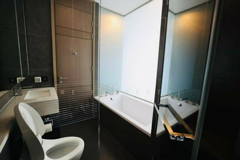 The Esse at Singha Complex, Bangkok, 1788 New Petchaburi Rd, Khlongtoei Nua, Watthana, Bangkok, 1 Bedroom, 50 sqm, Condo For Rent, by RE Property, 500109370 - DDproperty.com