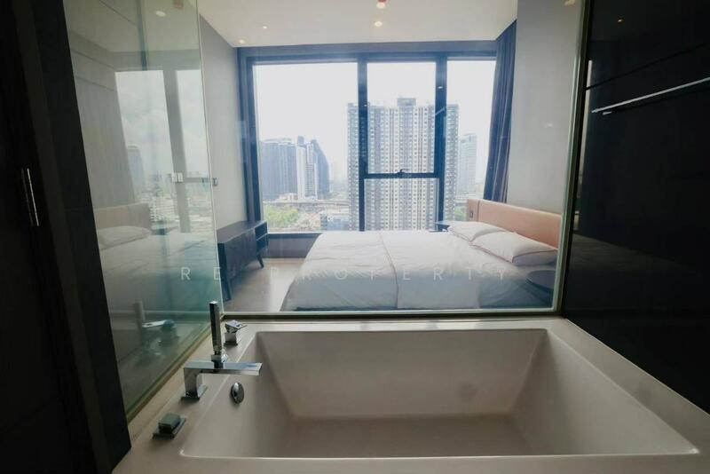 The Esse at Singha Complex, Bangkok, 1788 New Petchaburi Rd, Khlongtoei Nua, Watthana, Bangkok, 1 Bedroom, 50 sqm, Condo For Rent, by RE Property, 500109370 - DDproperty.com
