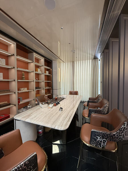 ให้เช่า - Luxury 3 storey shop at Phromphong, กรุงเทพ